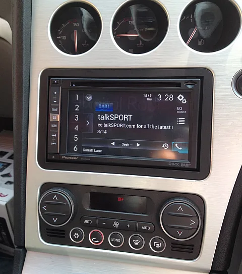Pioneer AVIC-F960DAB Double Din DAB Radio Multimedia installed in Alfa Brera 2007