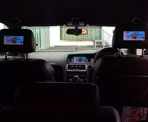 Audi Q7 - Veba DVD/Screens