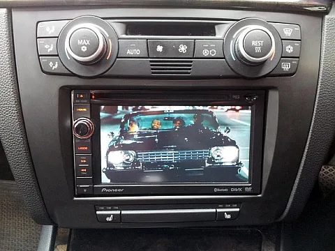 BMW 1 Series - Pioneer AVIC-F930BT Sat Nav System