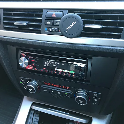 Pioneer DEH-3900BT - BMW E90 2007