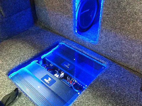 BMW 3 Series (E46) - Boot build with Focal Amps and Pioneer Subwoofers