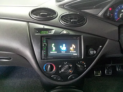 Ford Focus MK1 - Double Din Conversion with Pioneer AVIC-F930BT