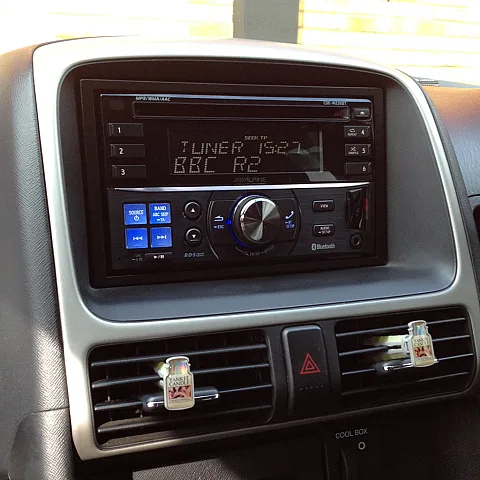 Alpine CDE-W235BT double din installed Honda CRV - 2007 Reg