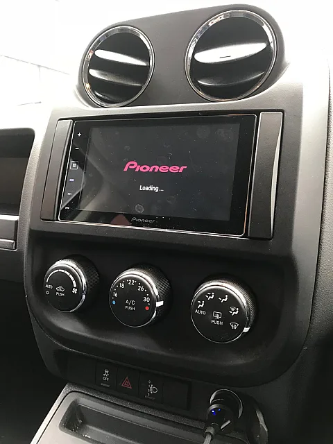 Jeep Compass 2007 / Pioneer SPH-DA120