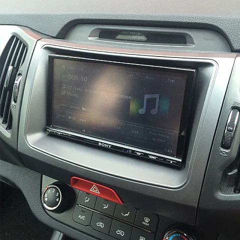 Kia Sportage 60 Reg - Sony 7" XNV-L77BT Sat Nav Multimedia