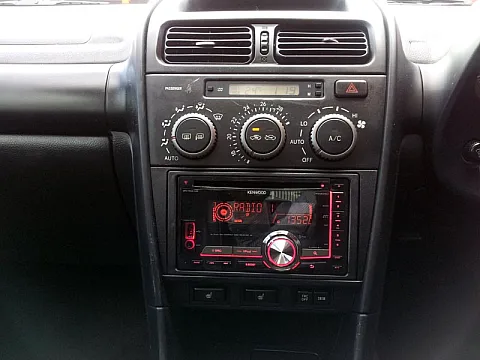 Lexus IS200 - Kenwood DPX-404U