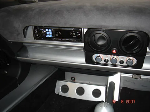 LOTUS ELISE 56 - Pioneer Bass Unit Under Dash