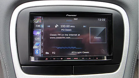 Mercedes SL55 - Pioneer AVIC-F20BT Navigation