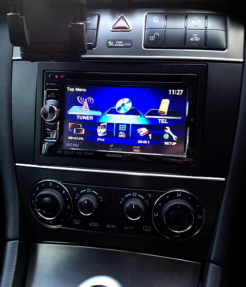 Kenwood DDX-4023BT double din multimedia installed in Mercedes C Class 2004