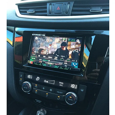 Nissan Qashqai - 2014 / Pioneer AVH-X5700DAB & ND-BC6 Reverse Camera !!