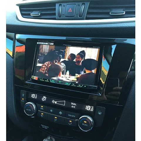 Nissan Qashqai - 2014 / Pioneer AVH-X5700DAB & ND-BC6 Reverse Camera !!