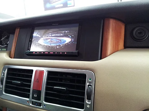 Range Rover Vogue 2004 - Double Din Conversion for Pioneer AVIC-F930BT
