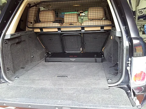 Range Rover Vogue - Pioneer TS-WX77A Amplified Bass Unit