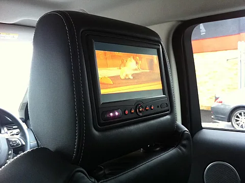 Range Rover Evoque 2012 - Rosen Headrest Screens