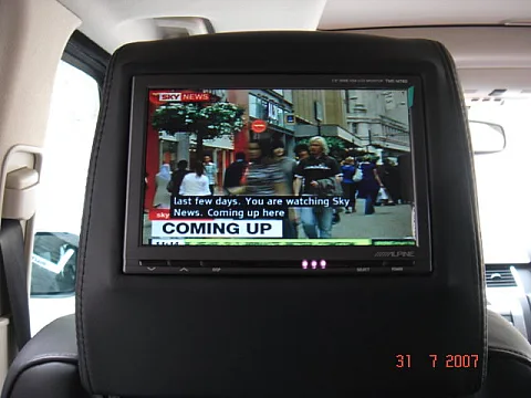 RANGE ROVER SPORT - ALPINE REAR ENTERTAINMENT