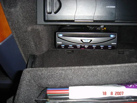 RANGE ROVER VOGUE 52 - Veba DVD Player in Glove Box