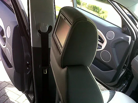 RangeRover Evoque Dual Material Perforated A-1260 Vizualogic in Leather.