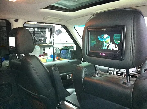 Range Rover Vogue 2008 - Veba Headrest screens