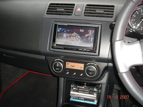 SUZUKI SWIFT 08 - Alpine Double Din Screen