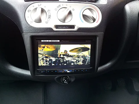 Pioneer AVH-8400BT Double Din Stereo install in Toyota Yaris 2005