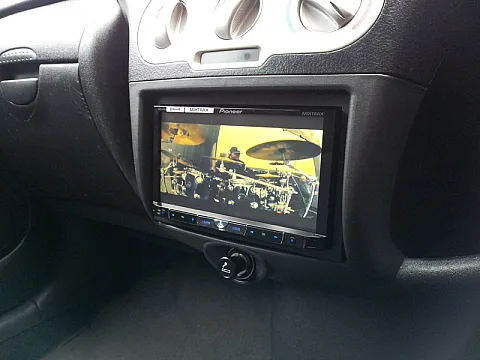 Pioneer AVH-8400BT Double Din Stereo install in Toyota Yaris 2005