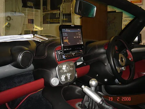 TVR TUSCAN - PIONEER AVIC-D3BT NAVIGATION