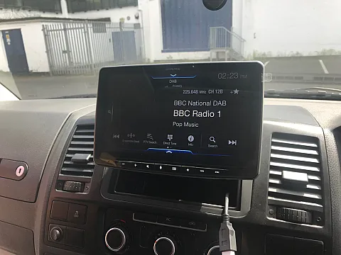 VW Transporter 2009 Alpine ILX-F903D Install