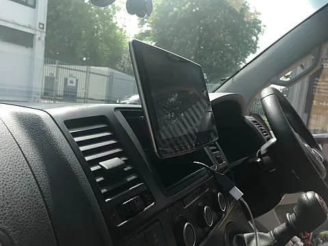 VW Transporter 2009 Alpine ILX-F903D Install
