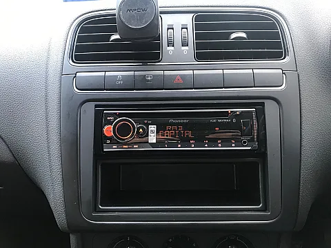 VW Polo 2009 Pioneer DEH-S520BT Install