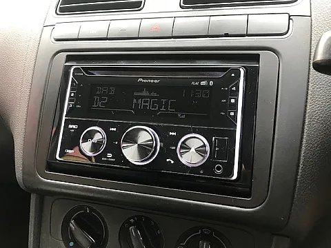 VW Polo 2011 Pioneer FH-S820DAB Install