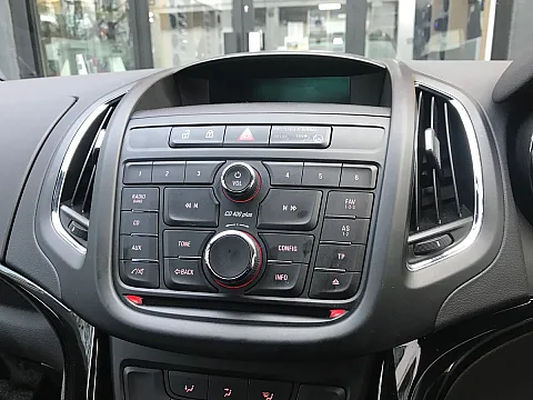 Vauxhall Zafira Tourer 2013 Factory Dash
