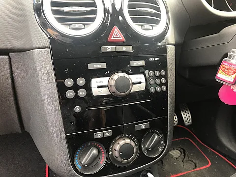 Vauxhall Corsa D 2014 Factory Radio
