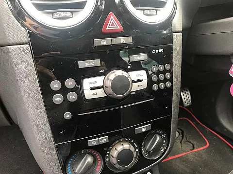 Vauxhall Corsa D 2014 Factory Radio