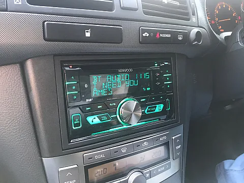 Kenwood DPX-7100DAB Fitted in Toyota Avensis T25 2004