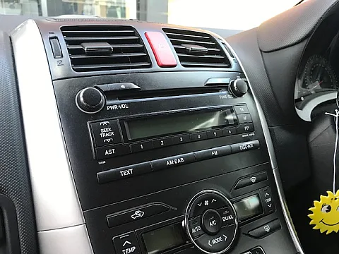 Toyota Auris 2010 Factory Radio