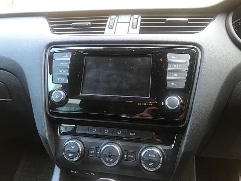 Skoda Octavia 2015 Alpine X902D-0C3 Double Din Install