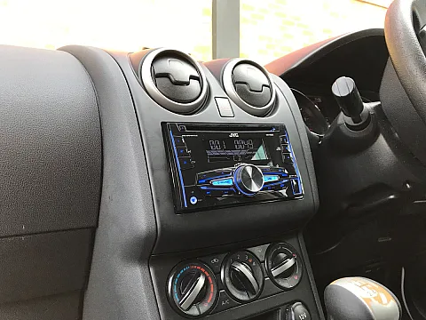 JVC KW-R520 double din stereo install Nissan Qashqai 2013