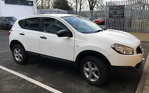 JVC KW-R520 double din stereo install Nissan Qashqai 2013