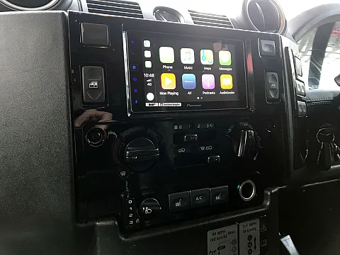 Landrover Defender 2012 Double Din Multimedia DAB Upgrade