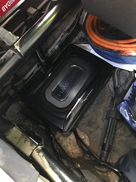 Kenwood KSC-SW11 Under seat subwoofer