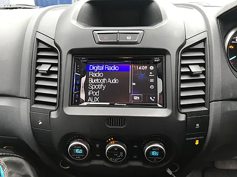 Ford Ranger 2015 Upgrade Pioneer AVH-Z3200DAB and CTKFD40C