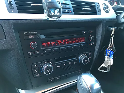 BMW 3 Series 2009 Factory Radio