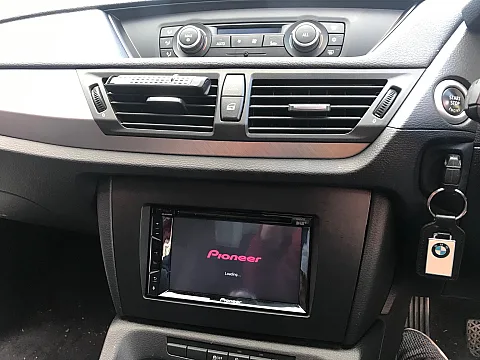 BMW X1 2012 Pioneer AVH-A3100DAB Install
