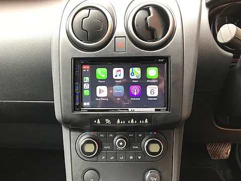 Nissan Qashqai Pioneer AVH-Z5200DAB Installed