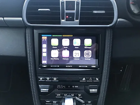 Porsche Cab 997 2009 Sony XAV-AX5550D Installed