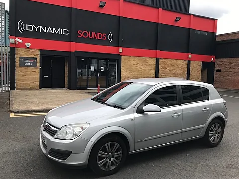 Vauxhall Astra 2007 Pioneer SPH–DA230DAB Install