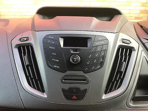 Ford Transit Custom 64 reg Factory Radio