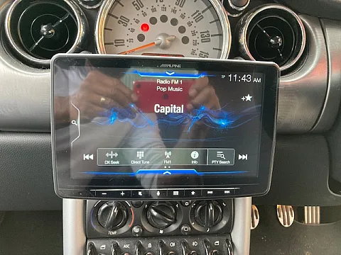 Mini cooper S 2006 Alpine ILX-F03D Floating Screen Installed