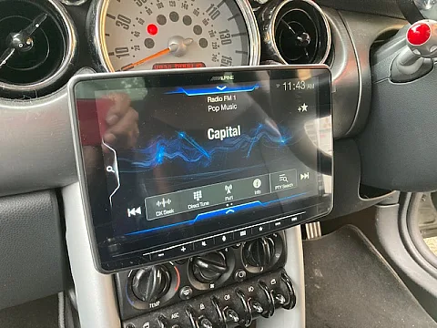 Mini cooper S 2006 Alpine ILX-F03D Floating Screen Installed