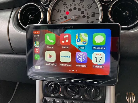Mini cooper S 2006 Alpine ILX-F03D Floating Screen Installed